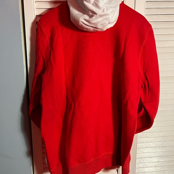 Nike team Canada carpet logo - Picture 3 of 5